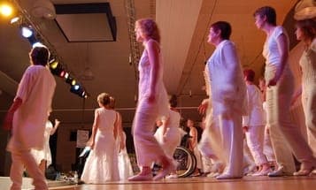 Acteurs du spectacle Ose en lumière chaleureuse