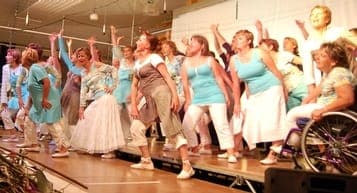 Ensemble du spectacle Ose en apothéose dansée