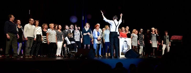 Finale spectacle — La Cécilia acclamée sur scène